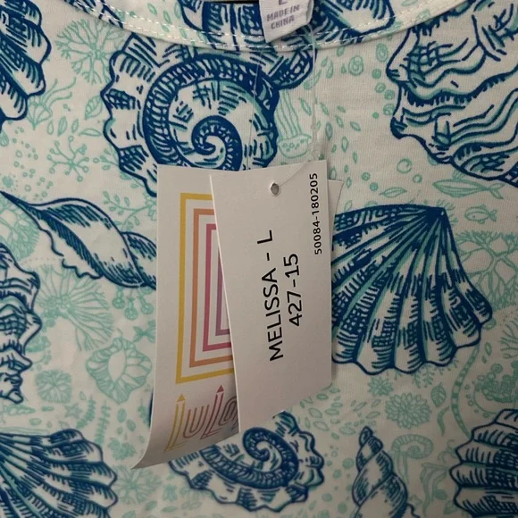 Tropical Seashell Print Top - Picture 3 of 4